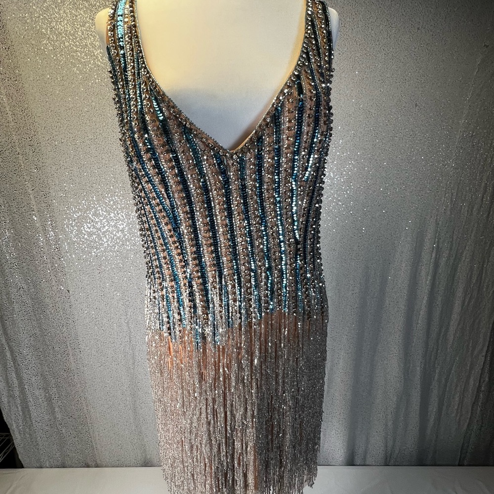 Jasz Formal Dress - Picture 2 of 11